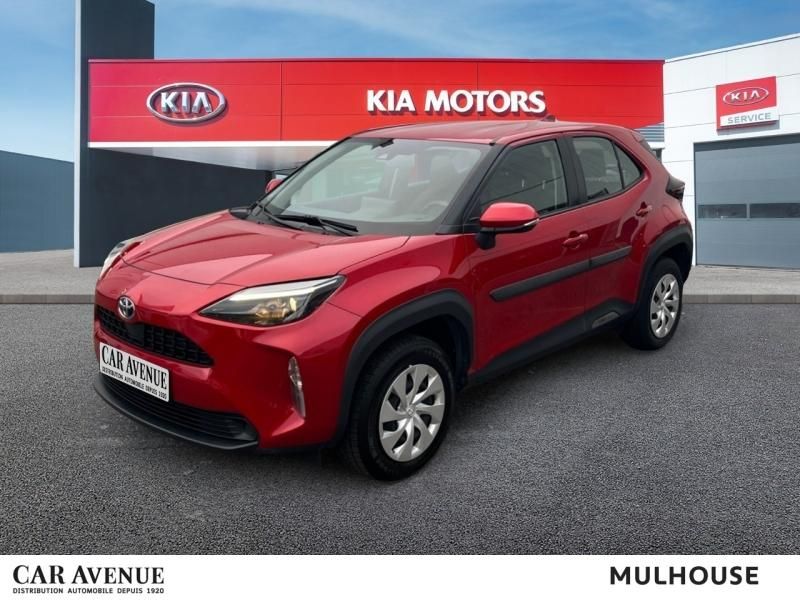 Toyota Yaris Cross rouge intense métallisé d'occasion