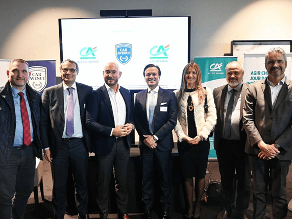 Stéphane Bailly, PDG de Car Avenue et les partenaires de CA Auto Bank 