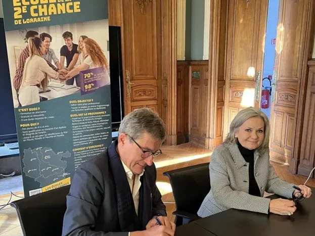 Signature de la Convention entre l'Ecole de la 2ème chance en Lorraine (E2C) et Car Avenue
