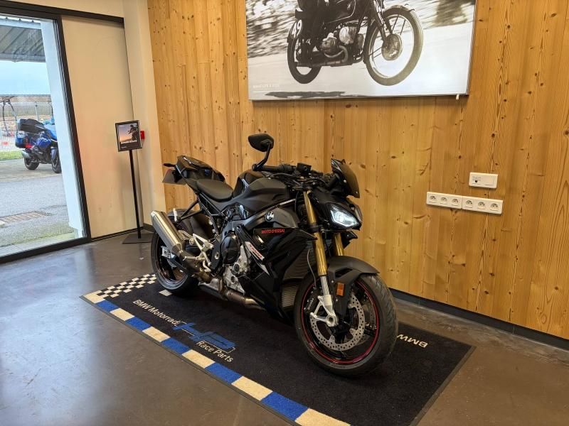 BMW S noir neuf