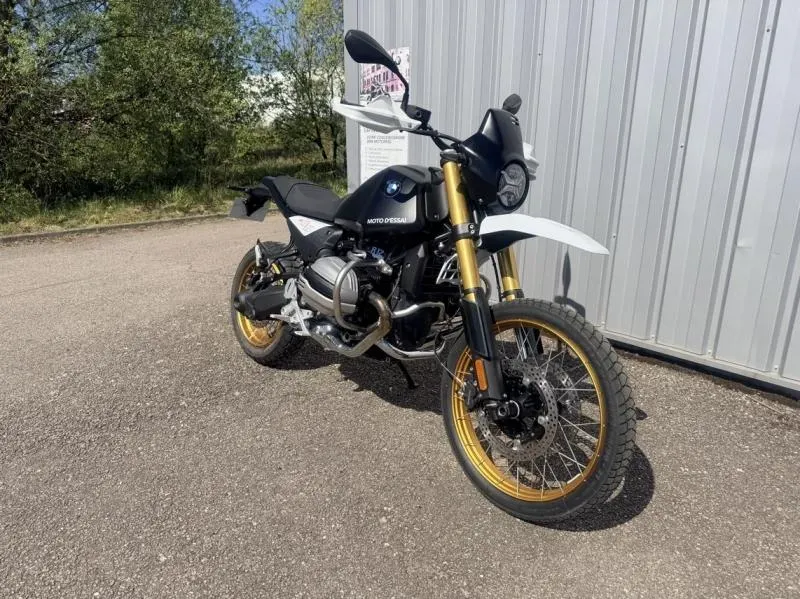 BMW R noir neuf