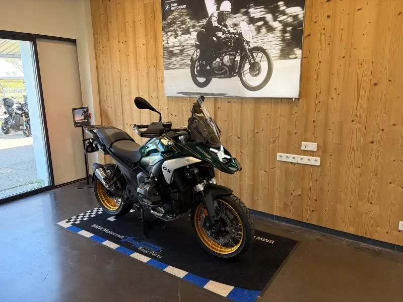 BMW R imperial blue metallic neuf
