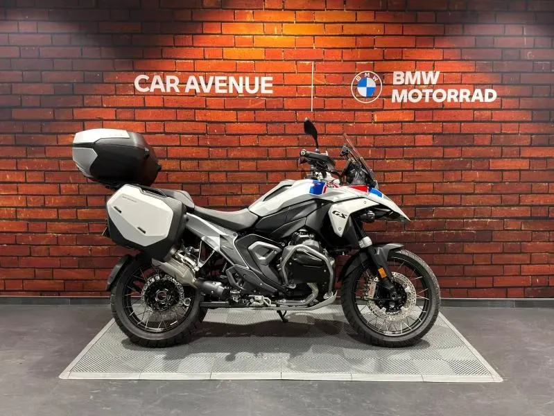 BMW R rouge neuf