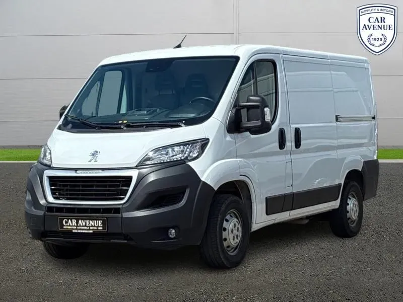 Peugeot Boxer blanc icy d'occasion