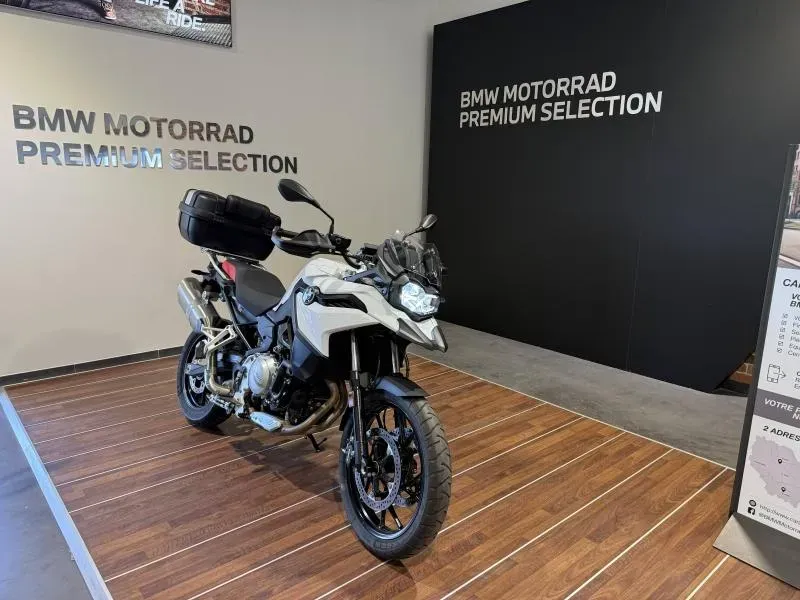 BMW F style gs trophy (white/blue /red) d'occasion