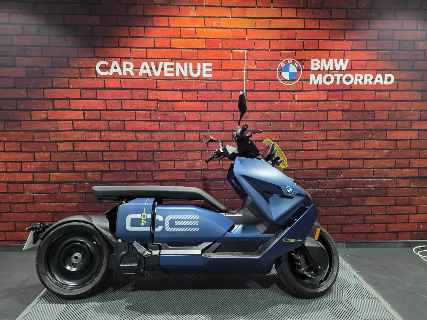 BMW C gravity blue metallic matt neuf