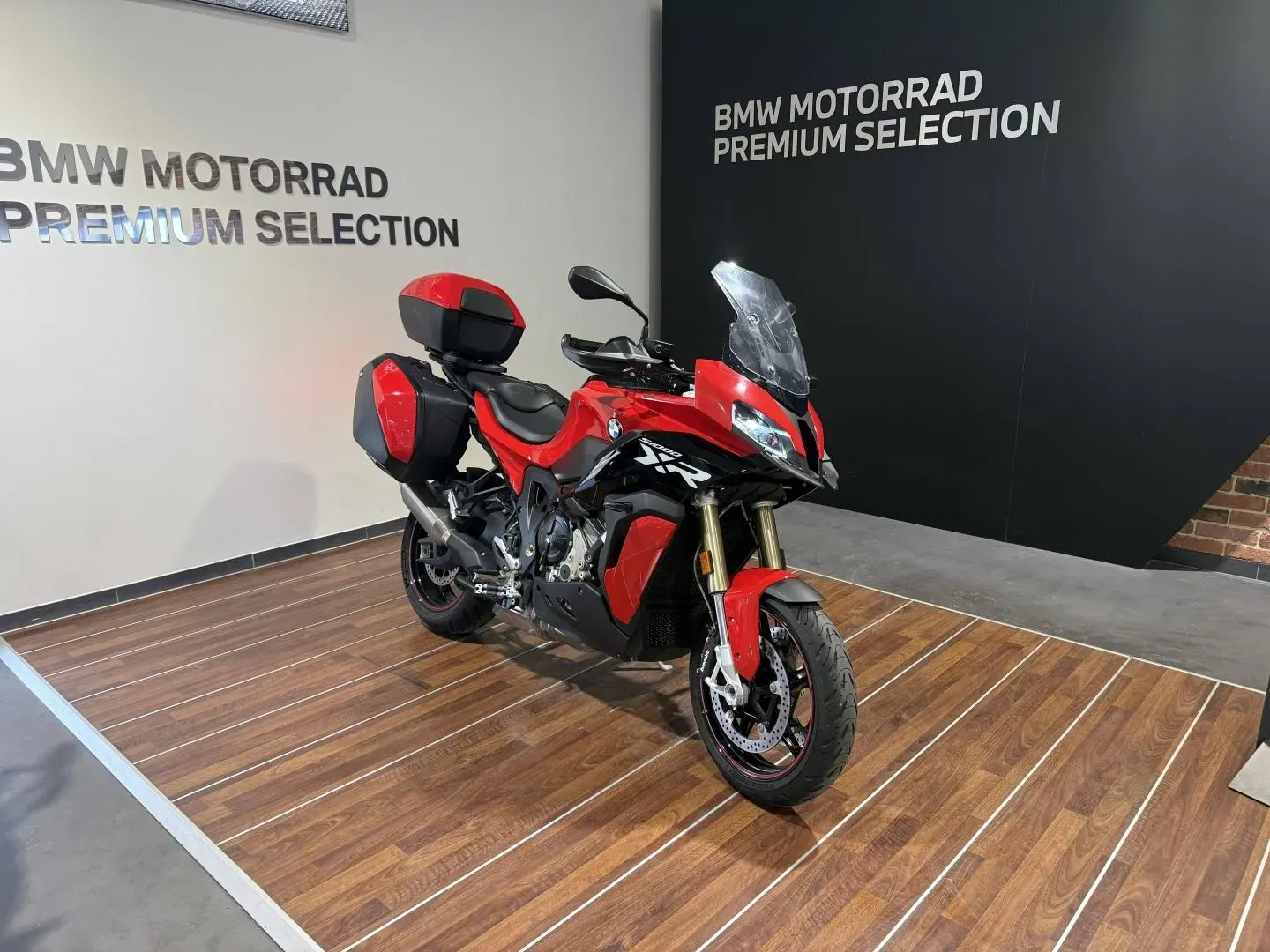 BMW S racing red 2 d'occasion