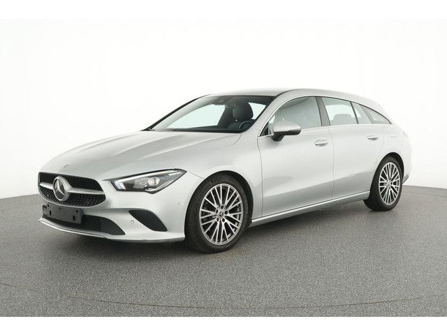 Mercedes Benz CLA 180 d Shooting Brake silver d'occasion
