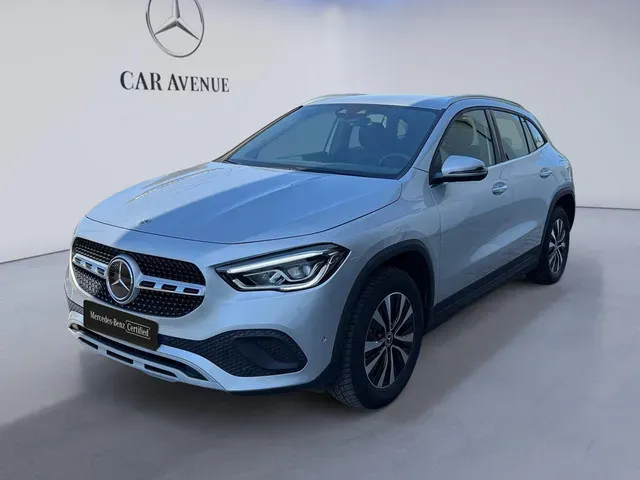 Mercedes Benz GLA silver d'occasion