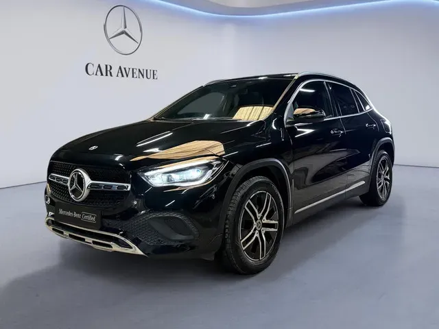 Mercedes Benz GLA black d'occasion