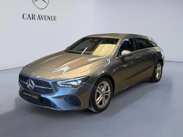 Mercedes Benz CLA Shooting Brake 180 grey d'occasion