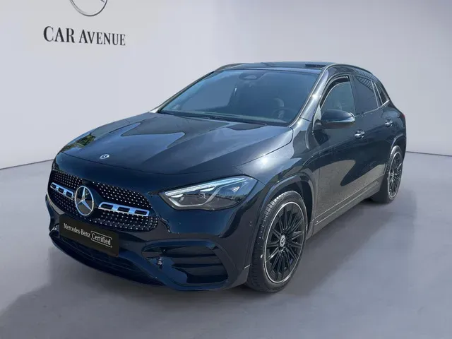 Mercedes Benz GLA 180 d black d'occasion