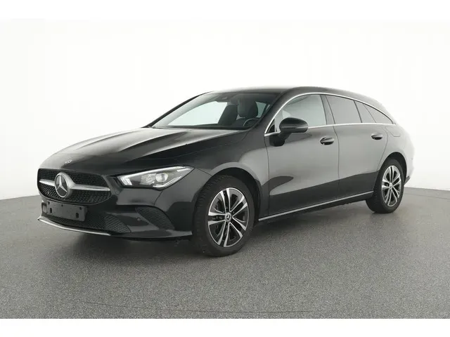 Mercedes Benz CLA black d'occasion