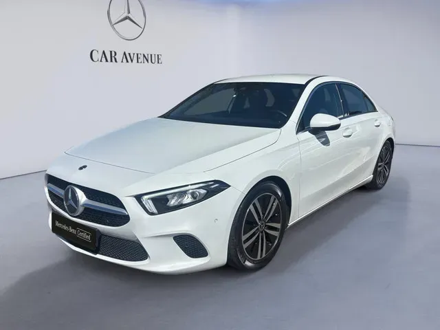 Mercedes Benz A 180 Berline white d'occasion
