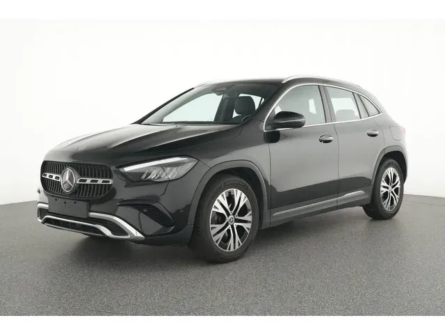 Mercedes Benz GLA black d'occasion
