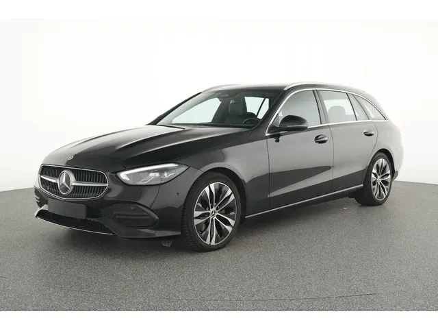 Mercedes Benz C 180 Break black d'occasion