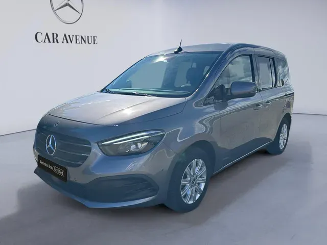 Mercedes Benz T 180d grey d'occasion
