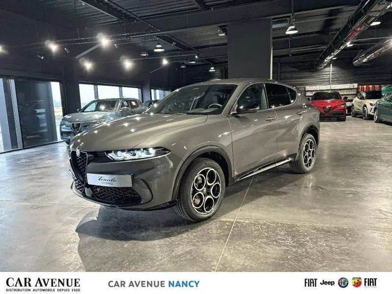 Alfa Romeo Tonale gris vesuvio metallisee neuf