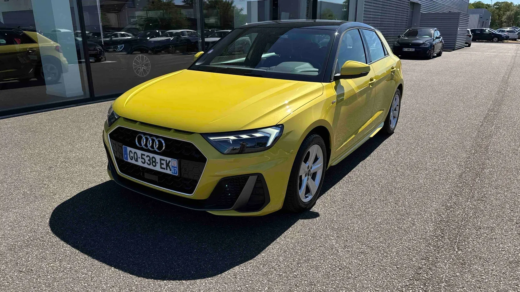 Audi A1 Sportback jaune python / contraste noir d'occasion