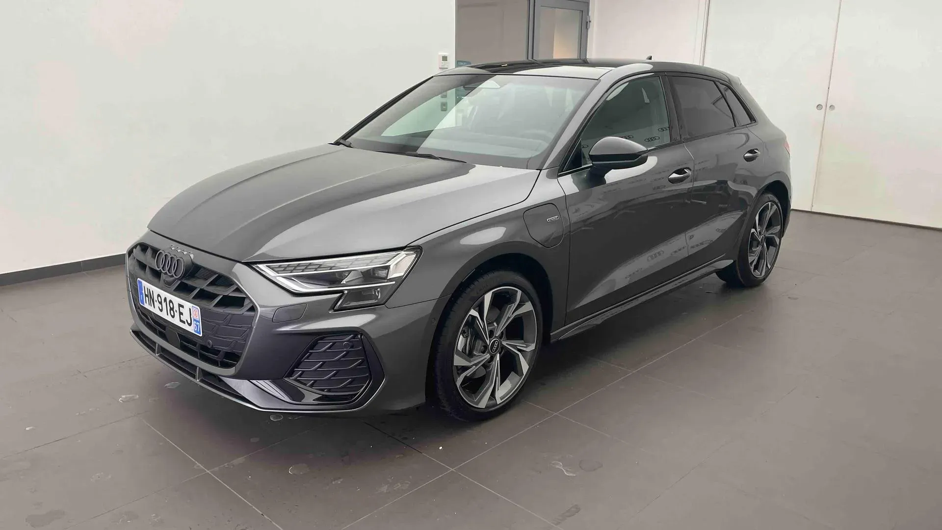 Audi A3 SPORTBACK PHEV gris daytona nacré neuf