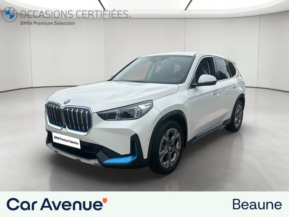 BMW iX1 U11 blanc d'occasion