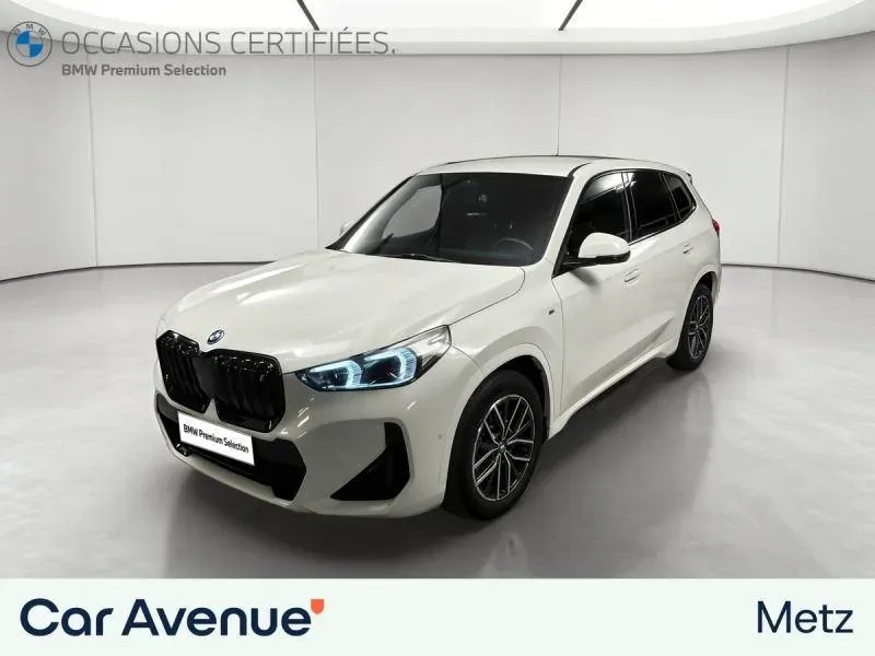 BMW iX1 U11 blanc d'occasion