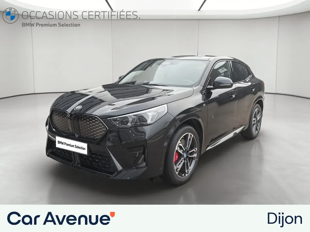 BMW iX2 U10 saphirschwarz metallise neuf
