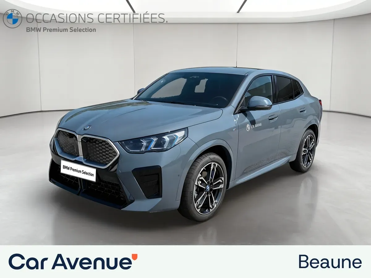 BMW iX2 U10 storm bay neuf