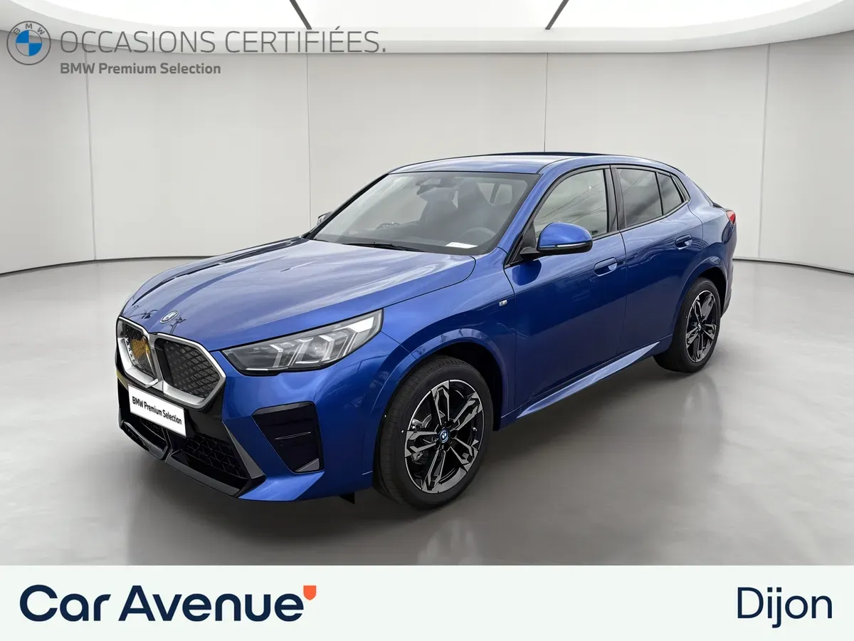 BMW iX2 U10 m portimao blau metallise neuf