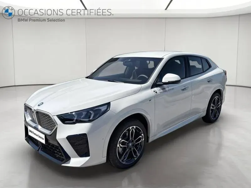 BMW iX2 U10 blanc d'occasion