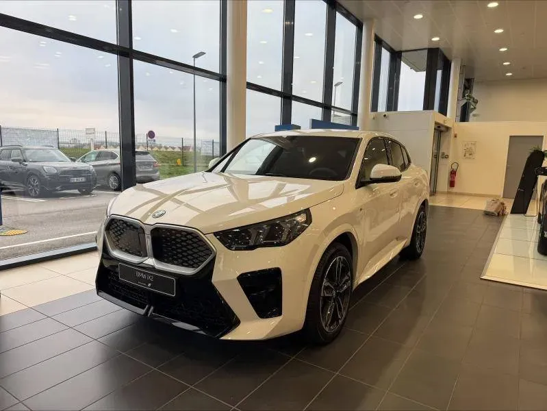 BMW iX2 U10 alpinweiss neuf