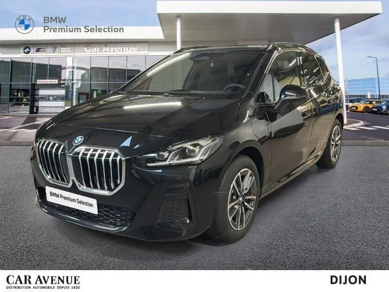 BMW Série 2 ActiveTourer saphirschwarz metallise neuf