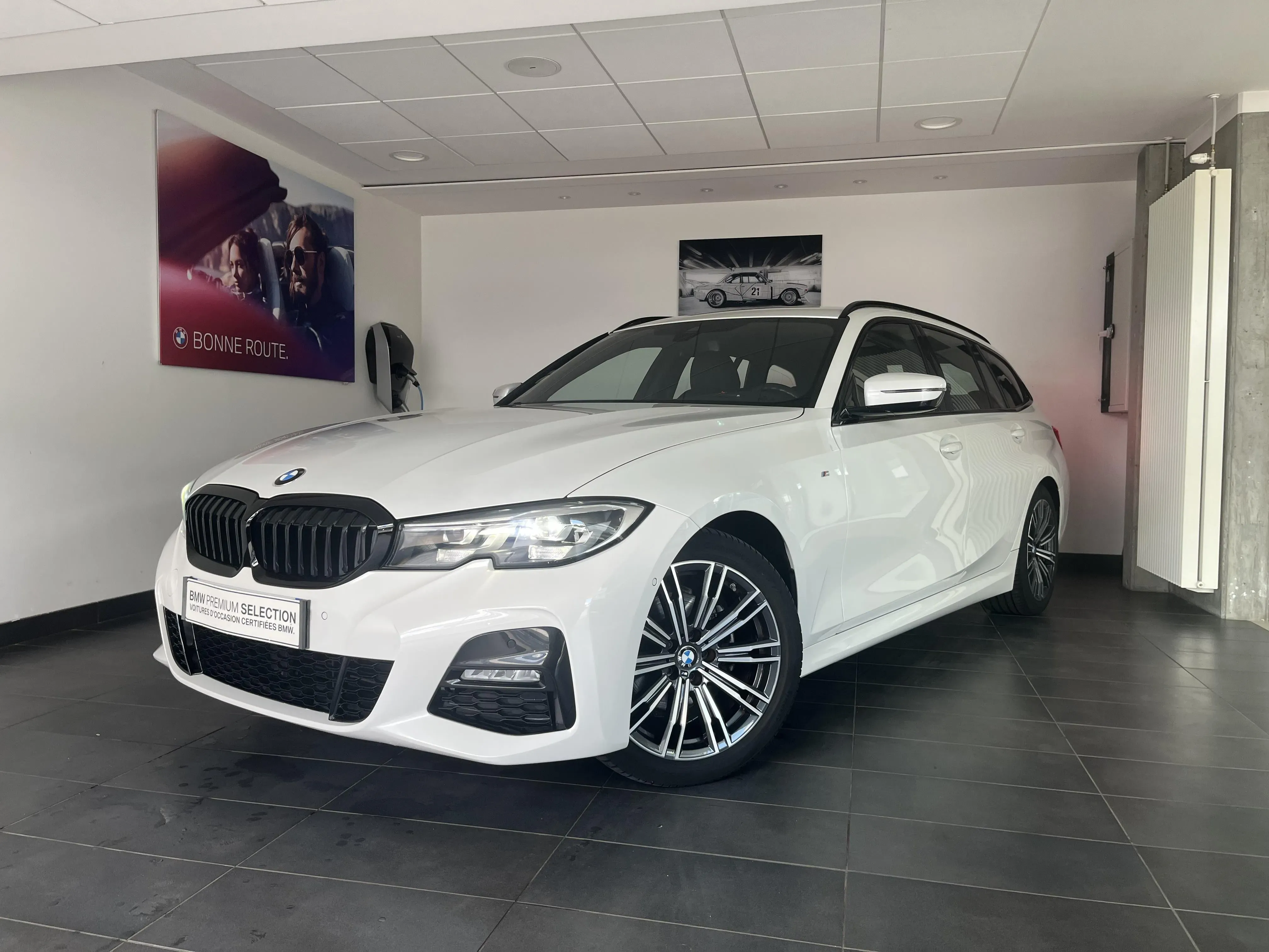 BMW SERIE 3 TOURING G21 blanc d'occasion