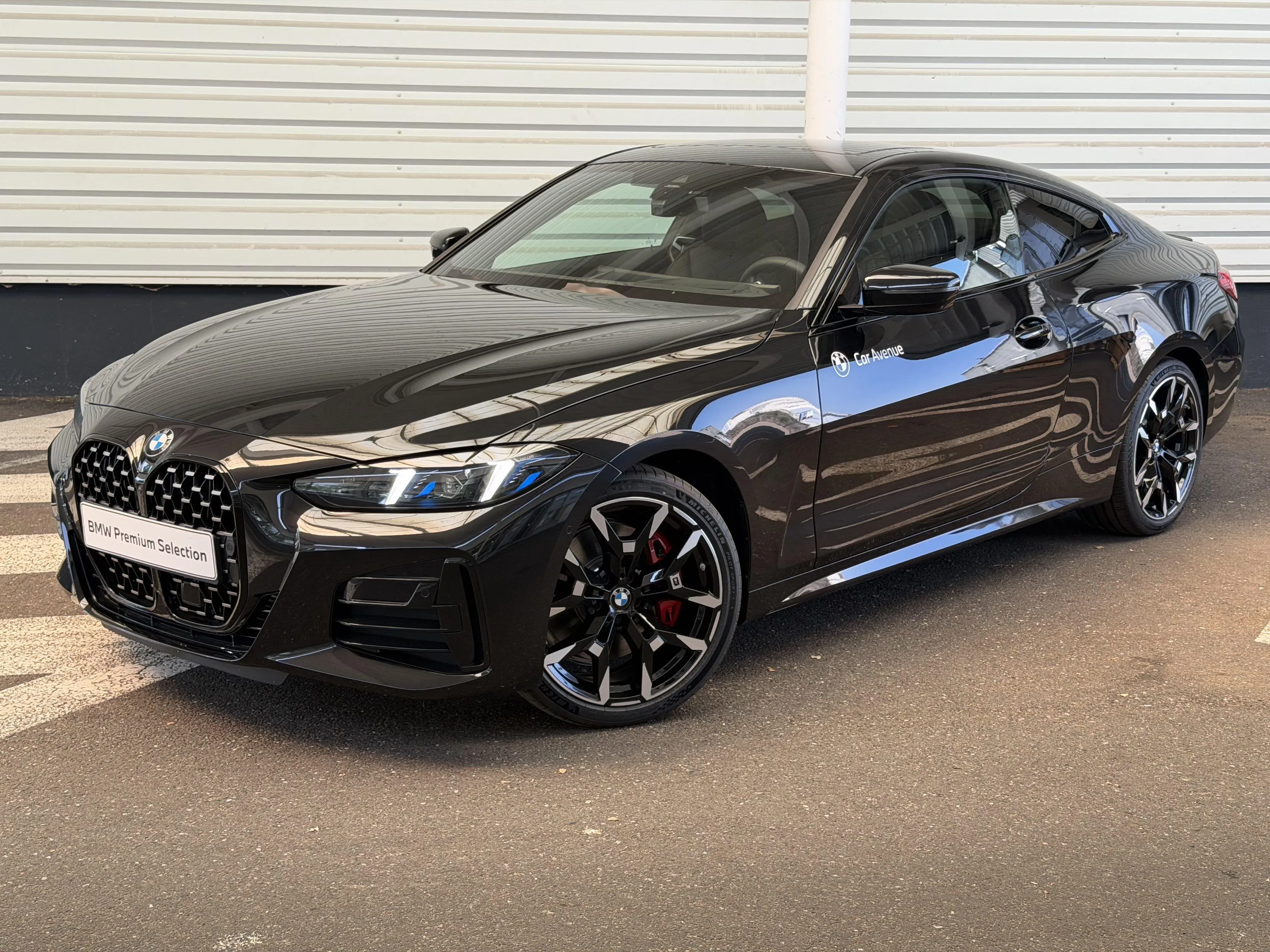 BMW Série 4 Coupé saphirschwarz neuf