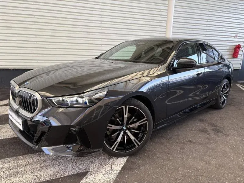 BMW SERIE 5 BERLINE G60 gris d'occasion