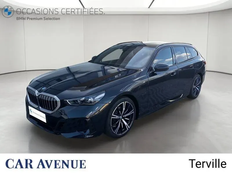 BMW SERIE 5 TOURING G61 bleu d'occasion