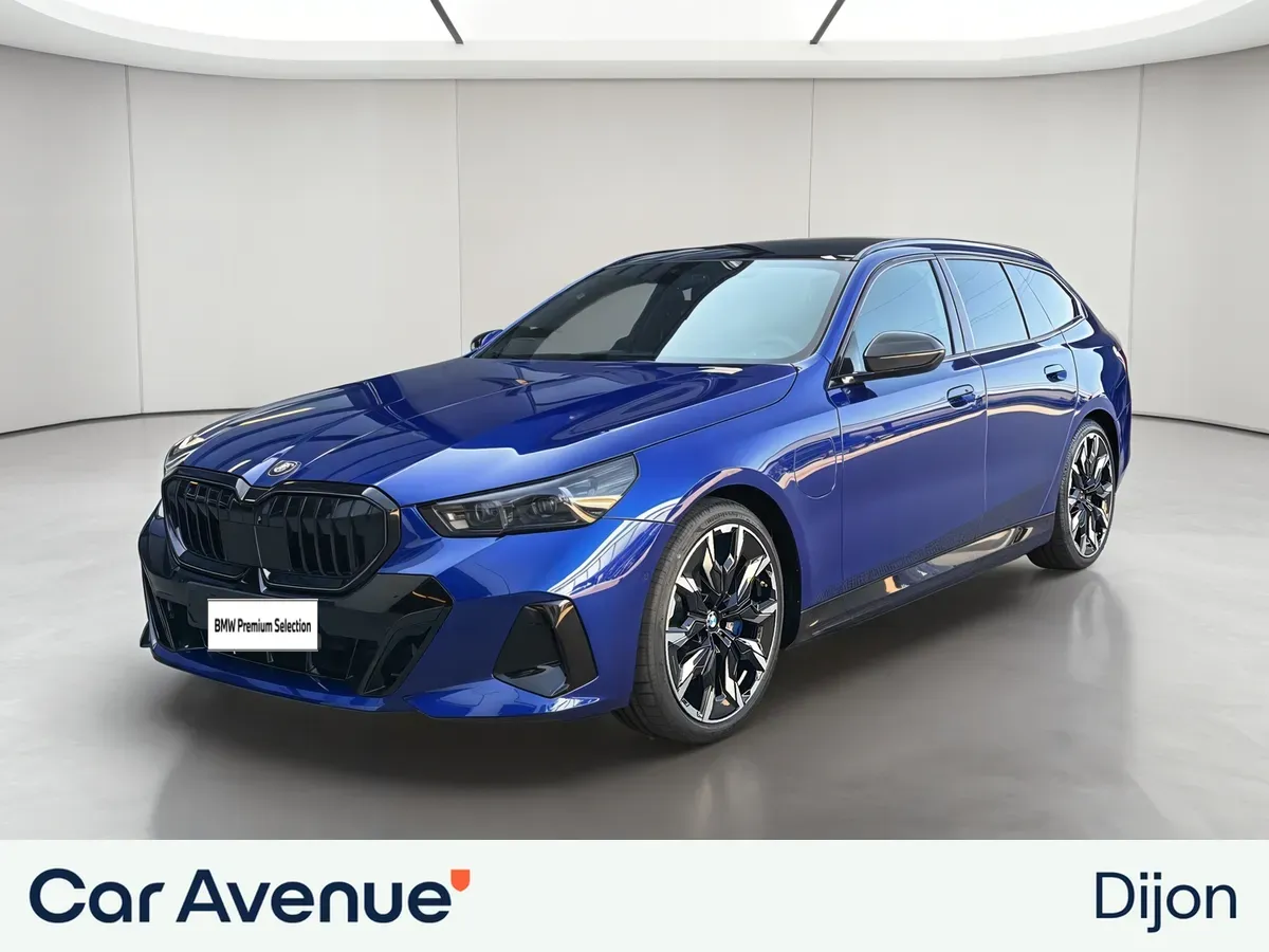 BMW SERIE 5 TOURING G61 san marino blue neuf