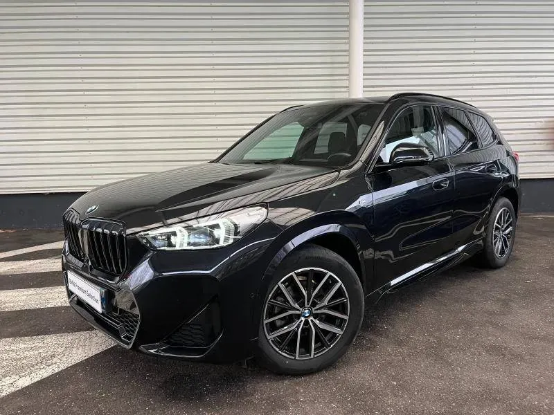 BMW X1 saphirschwarz metal d'occasion