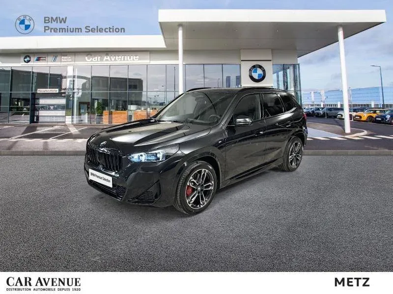 BMW X1 saphirschwarz metal neuf