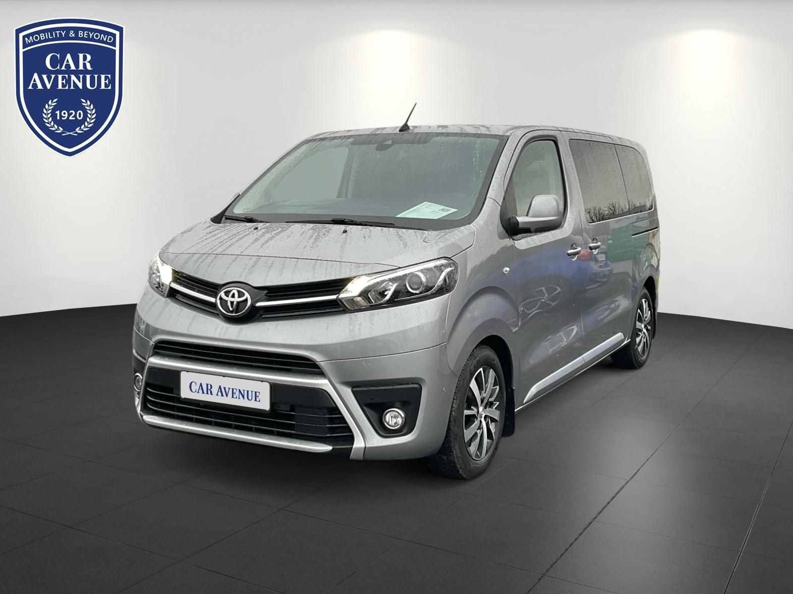 Toyota Proace silber d'occasion