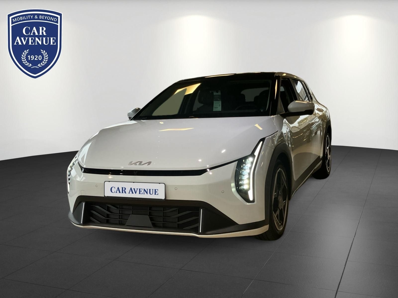 Kia EV4 weiß neuf