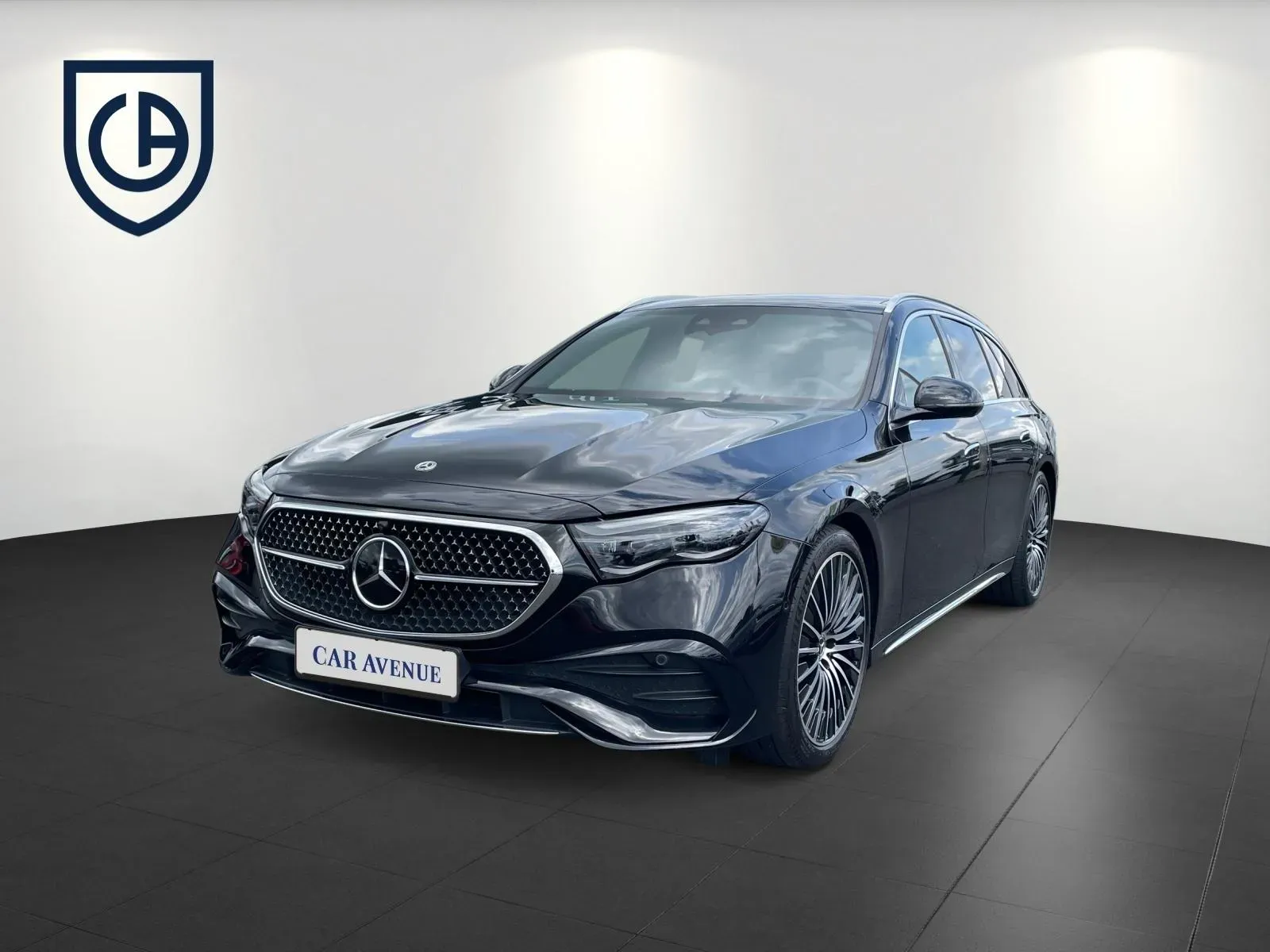 Mercedes Benz E 300 schwarz d'occasion