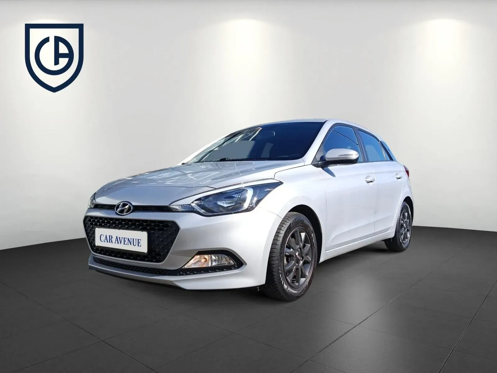 Hyundai i20 silber d'occasion