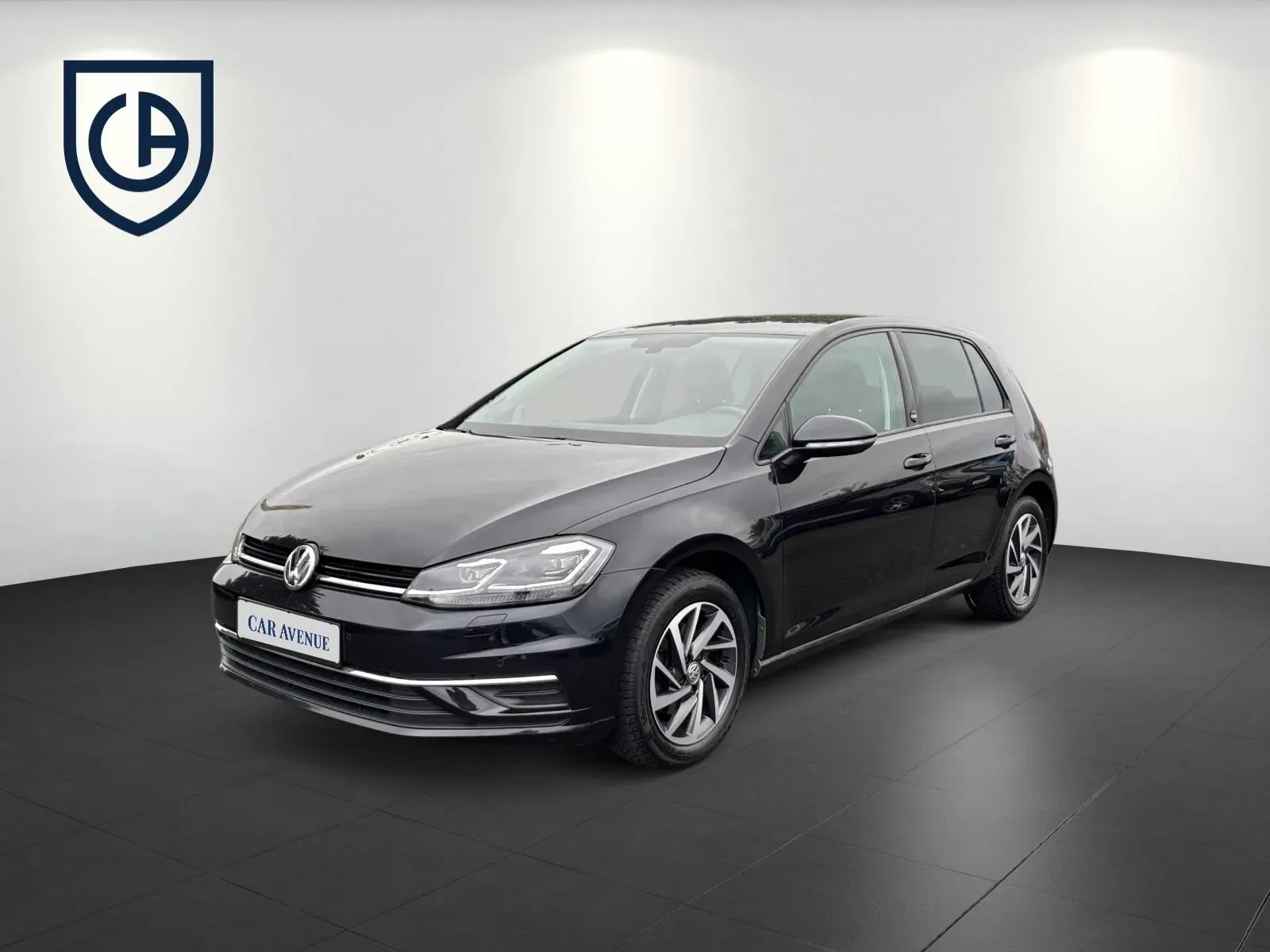Volkswagen Golf schwarz d'occasion