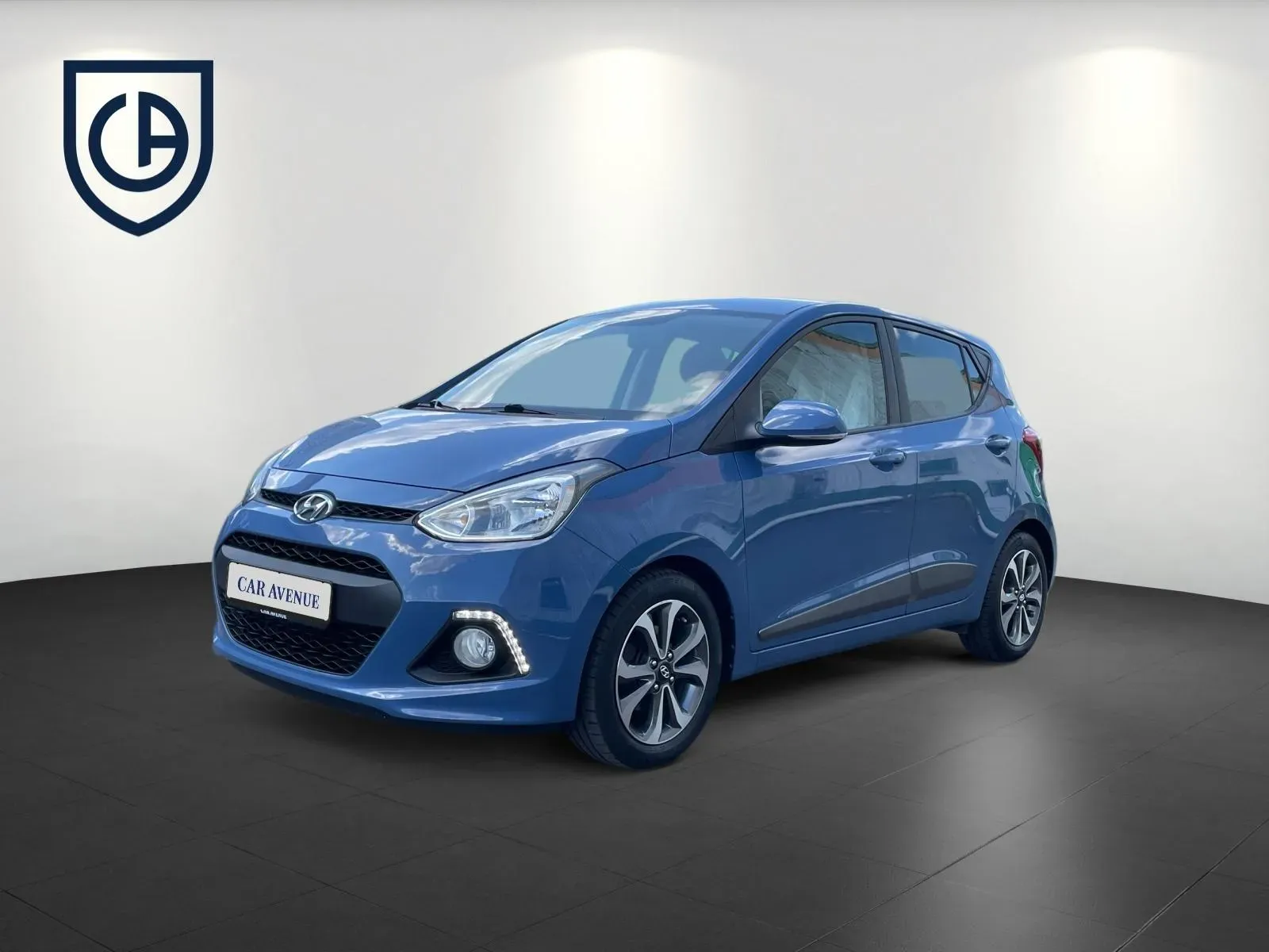 Hyundai i10 blau d'occasion