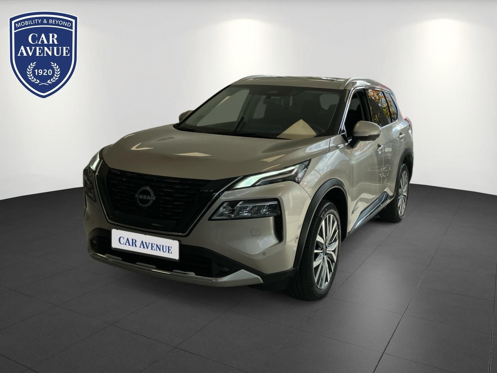 Nissan X-Trail beige neuf