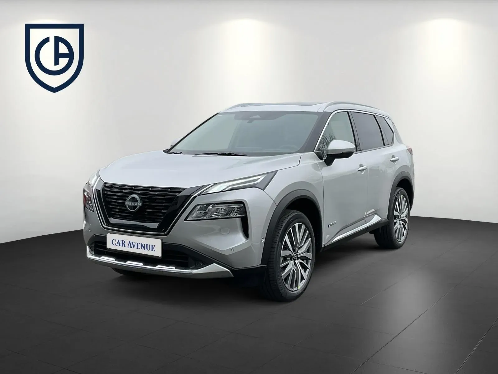 Nissan X-Trail silber neuf