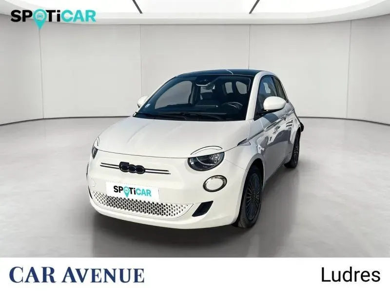Fiat 500e BERLINE MY22 SERIE 1 STEP 2 blanc d'occasion