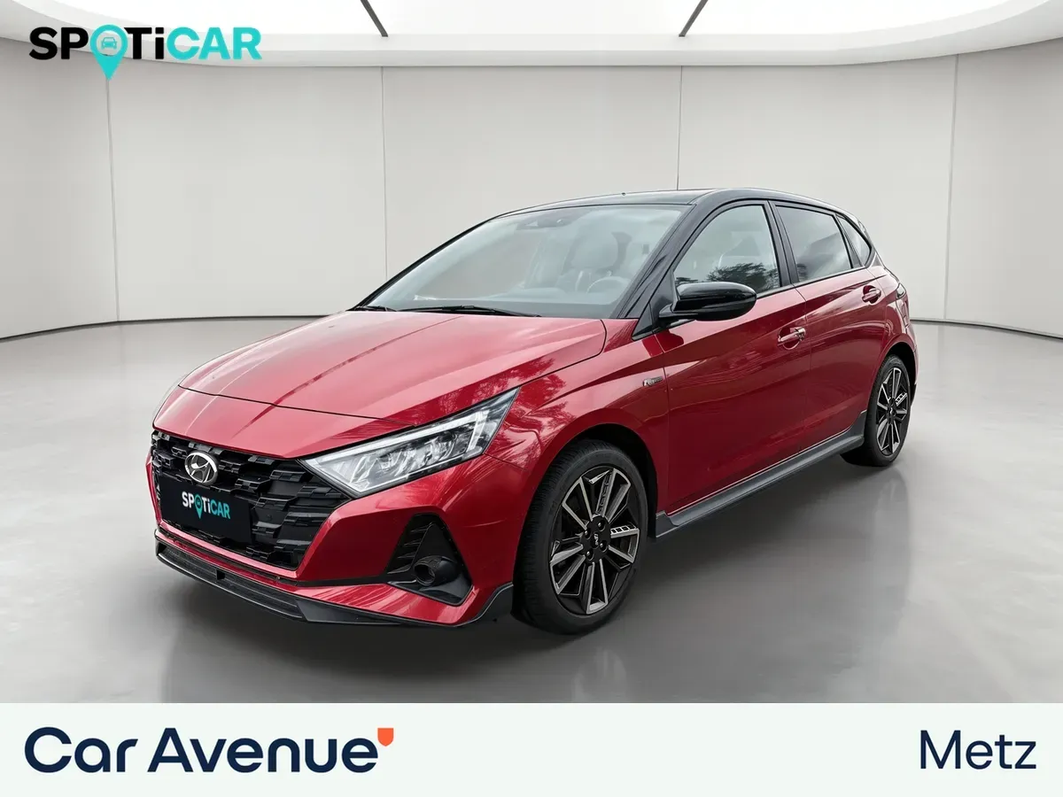 Hyundai i20 rouge d'occasion
