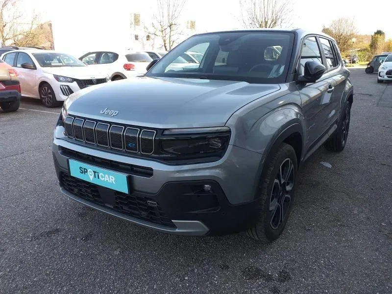 Jeep AVENGER ELECTRIQUE granite metallise + toit volcano d'occasion